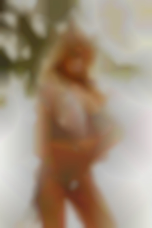 Bisexual girls mmf sex on iphone app in Pahrump.